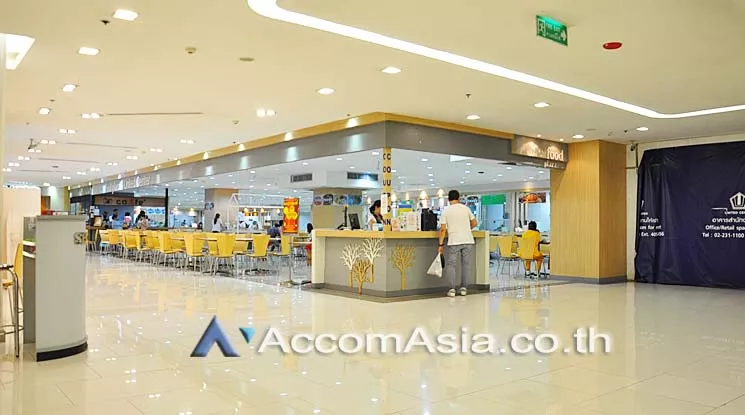  1  Retail / Showroom For Rent in Silom ,Bangkok BTS Sala Daeng - MRT Silom at United Center AA13540